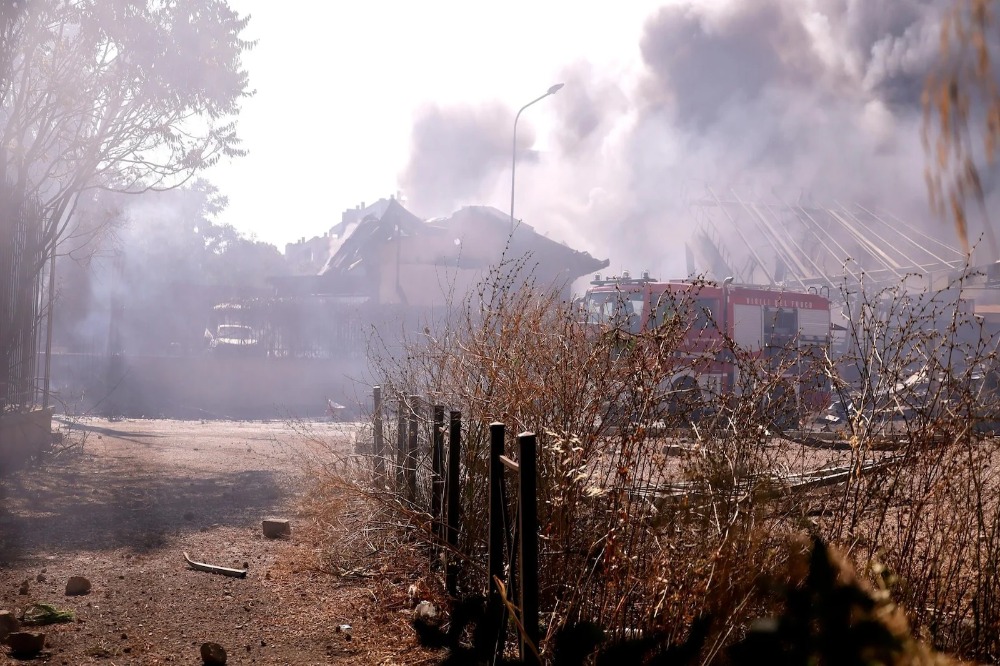 रोममधील गॅस स्टेशनला भीषण स्फोट; २५ जण जखमी, ९ पोलिस अधिकारी आणि अग्निशमन कर्मचारीही जखमी 
